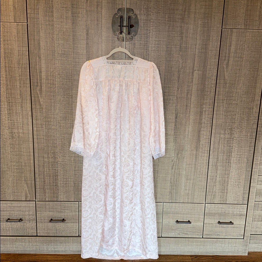 Dior Soft Pink Lace Robe - Picture 7 of 12